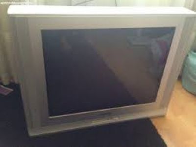 TV Samsung CW -28D83N