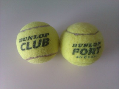 Staré tenisové míčky