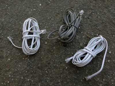 Telefonní kabely (2 ks)