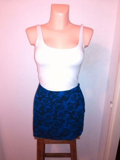 Mini modrá vzorovaná sukně