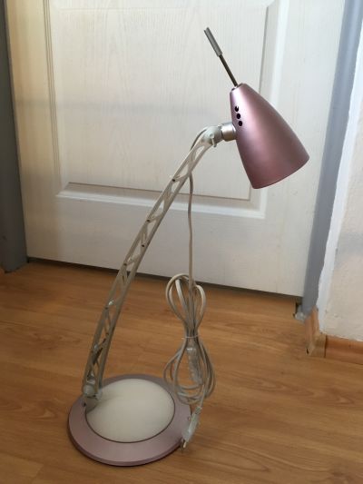 Plně funkční pracovní lampa