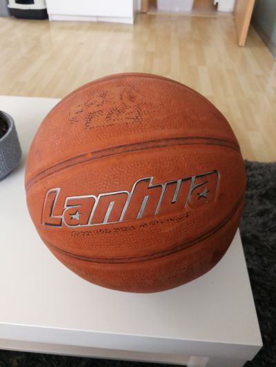 Basketbalový míč 