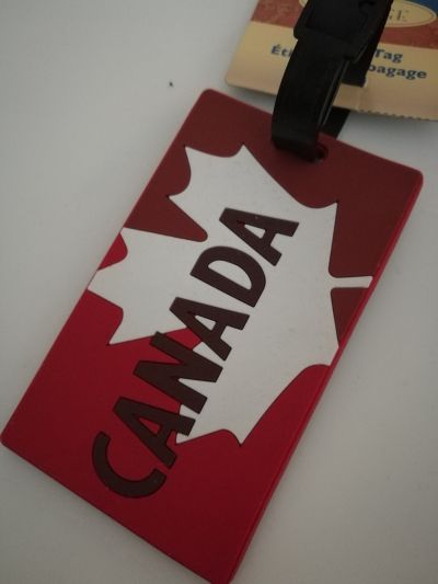 Visačky na kufr - Kanada