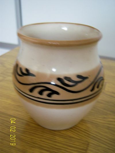 Keramika-různé vázy a vázičky (2. část)