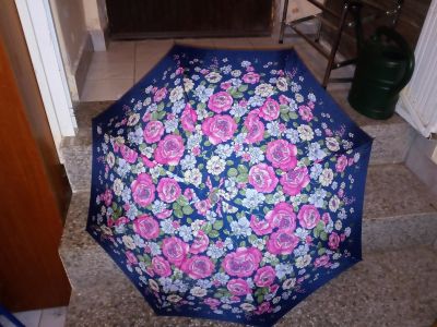 Skládací květinový deštník