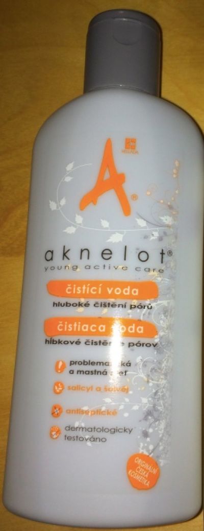 Aknelot - čistící voda