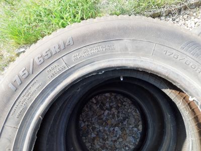 4x pláště Sava Effecta 175 / 65 R14