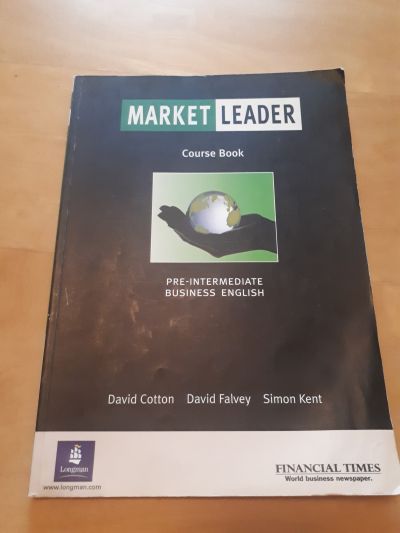 Ucebnice Market Leadet, course book, preinterm., rok 2004