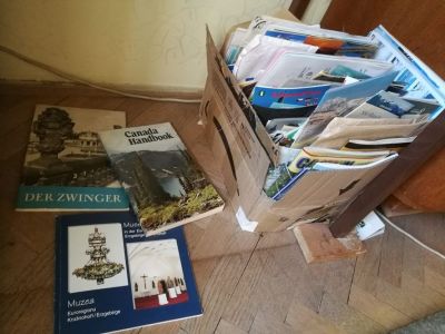 Staré brožury a letáky z cest