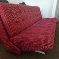 Červená rozkládací sedačka - bytelná