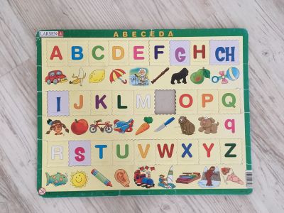 Puzzle s abecedou