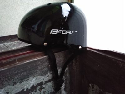 Starší helma na skate, kolo. Velikost L 58-61 cm.