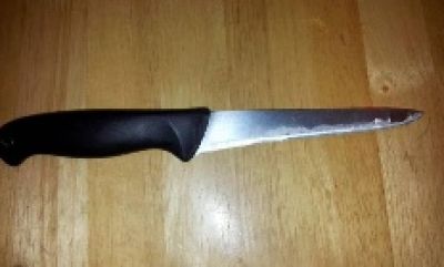 Kuchyňský nůž špičatý