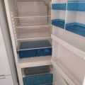 Starší lednice s mrazákem 