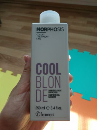 Daruji nepoužitý fialový šampon pro blond vlasy