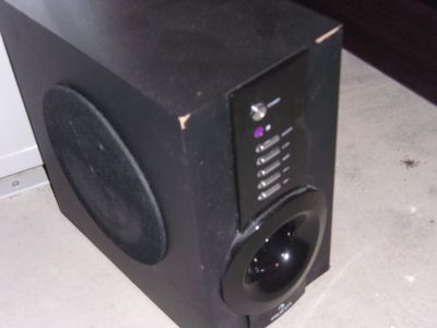 aktivní subwoofer