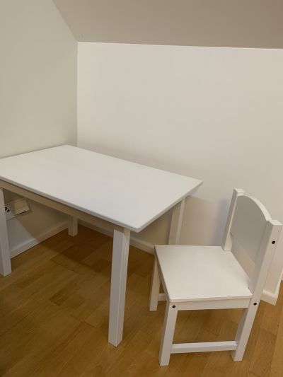 Daruji dětský stolek s židličkou Ikea
