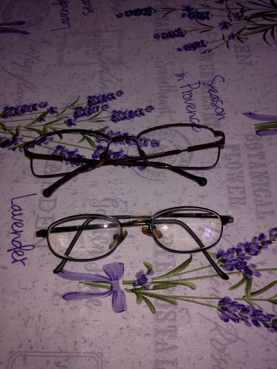 Brýlové obruby, dětské, dospělé- k opravě, chybí šroubky.