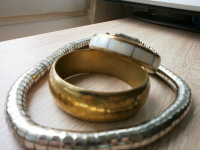 Náramky a náhrdelník