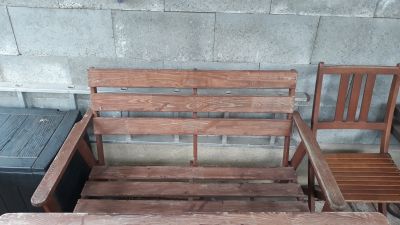 Zahradní dřevěný nábytek
