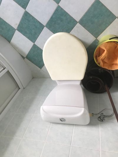 WC, Umyvadlo, baterie, sprchový kout 