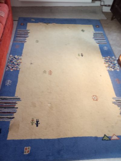 Menší koberec