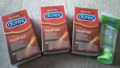 Kondomy Durex Real feel 30ks