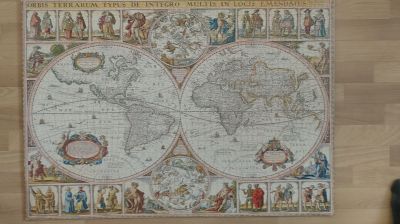 Složené puzzle staré mapy