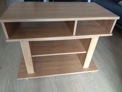 Televizní stoleček