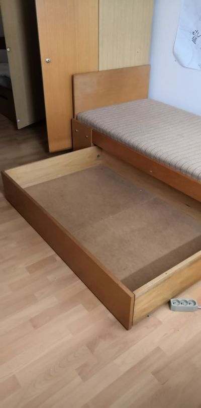 2x postel + 2x noční stolek