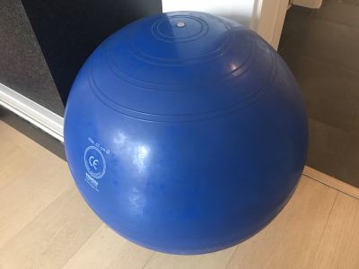 Gymnastický míč max. 65 cm