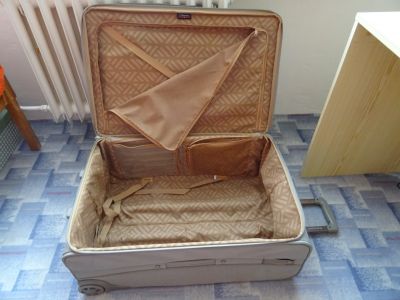 Veliký cestovní kufr