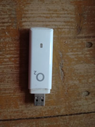 Daruji USB adaptér na mobilní internet