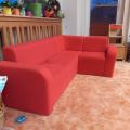 Červený gauč pro děti