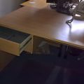 Pracovní stůl s dvěma šuplíky
