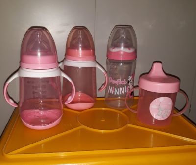 Daruji nové  kojenecké lahve