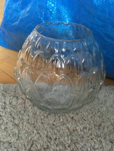 Okrouhlá váza