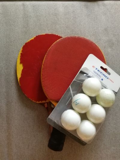 Pálky na pingpong a míčky