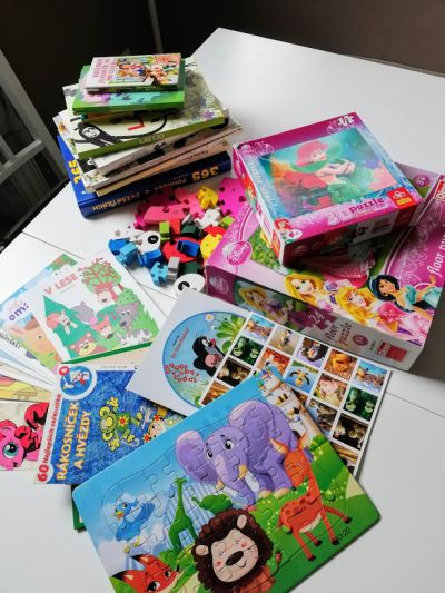 Zábava pro děti - knížky, puzzle a další