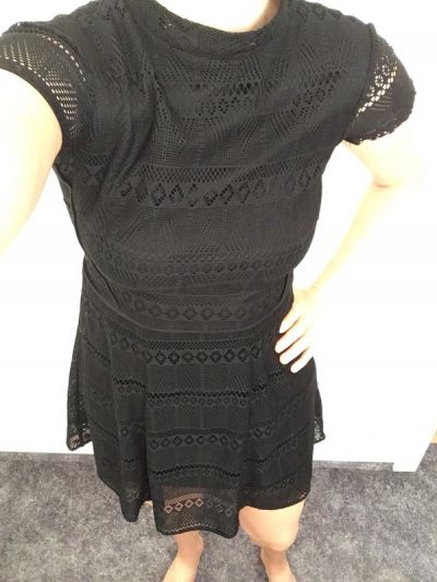 Krátké černé šaty (Amisu, velikost XS)