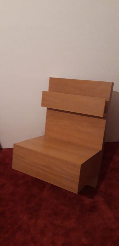 Noční stolek IKEA