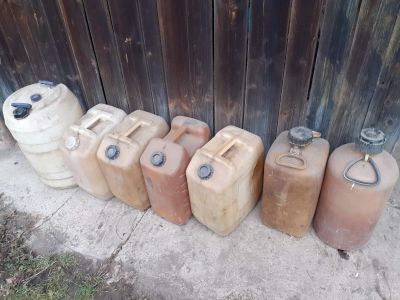 Plastové kanystry na naftu 60l, 30l, 25l