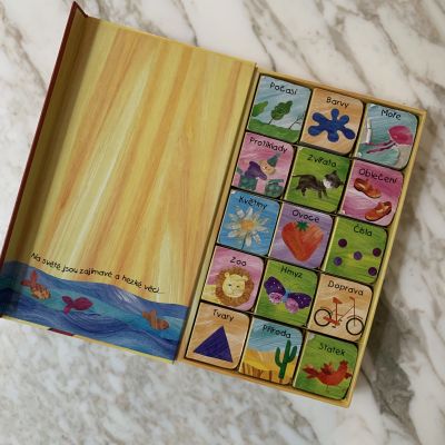 Sadu mini knížeček pro děti 1-3 roky (používaná)