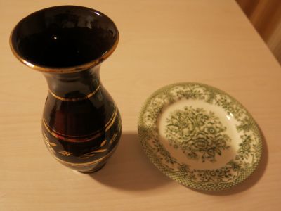 váza a talíř