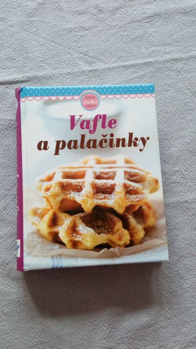 Kucharka vafle a palacinky