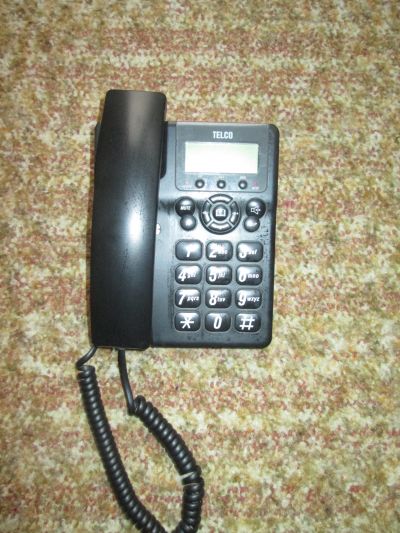 Analogový telefon