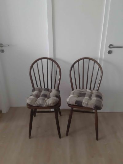 2 staré židle TON