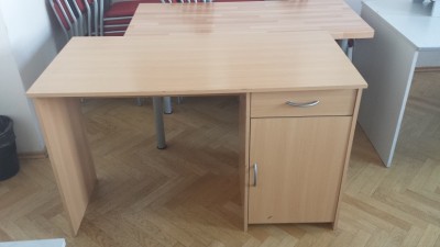 Kancelářský stolek