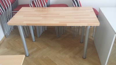 pracovní stůl IKEA