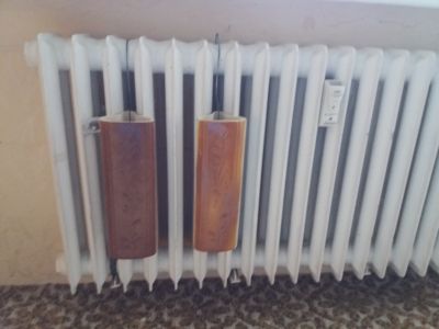 Zvlhčovadla na litinové radiatory